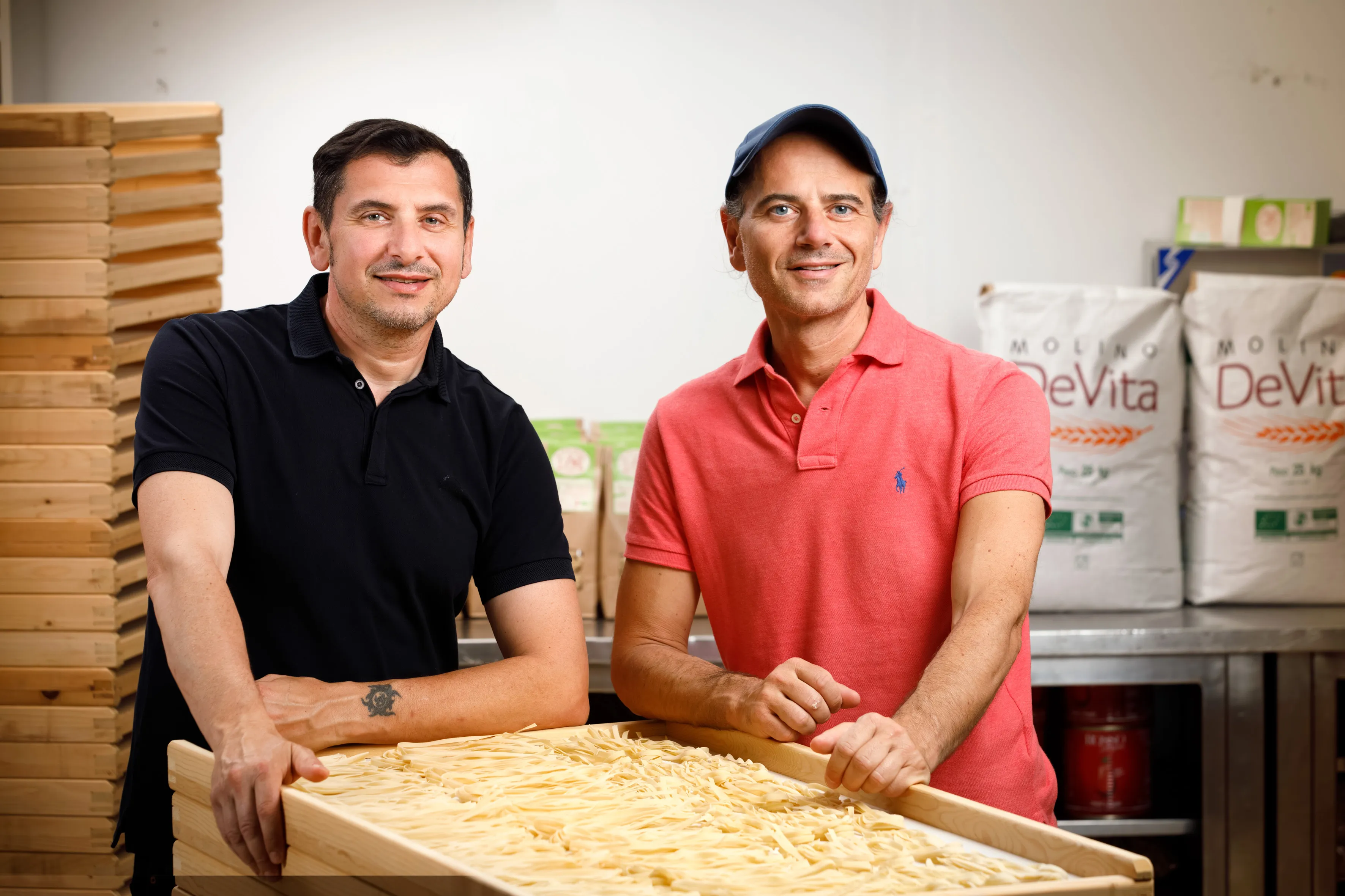 Gianluca und Giorgio Vasciarelli in der Il Golosone Manufaktur in Sinzing