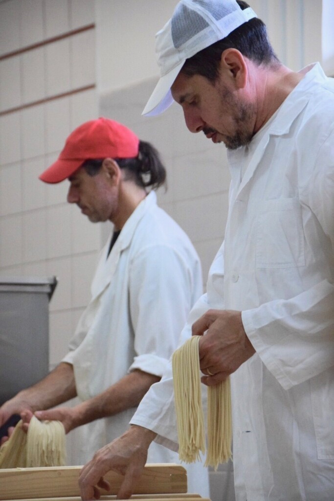 Handarbeit mit Herz — frische Pasta in der Il Golosone Manufaktur